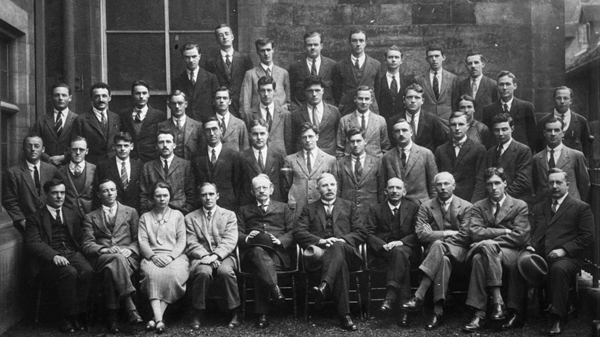 The Cavendish staff-Graduate student annual photograph from 1926