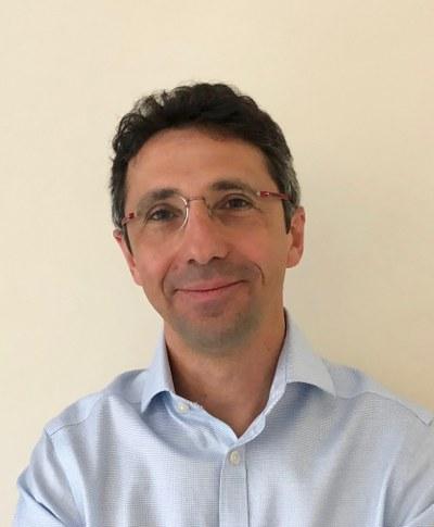 Professor Roberto  Maiolino